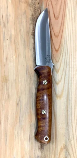 BARK RIVER KNIVES Bark River Gunny CPM 3V Dark Curly Maple, Red Liners, Mosaic Pins