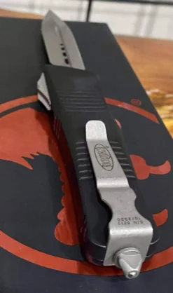 Microtech Troodon D/E OTF Automatic Knife (3