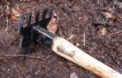 ROGUE HOE DISTRIBUTING Trailbuilding Tools Rogue 70HR Hoe & Rake (USA)